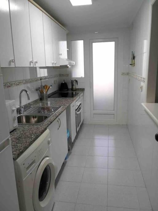 Apartamento Segunda Linea De Playa Con Piscina エル・アルテット エクステリア 写真